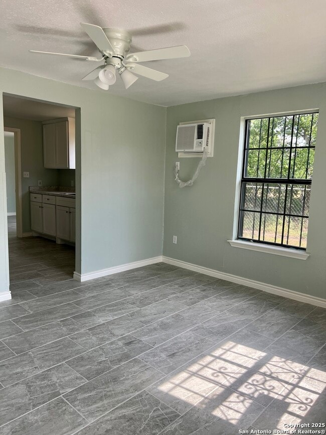 Foto del edificio - 1218 NW 23rd St