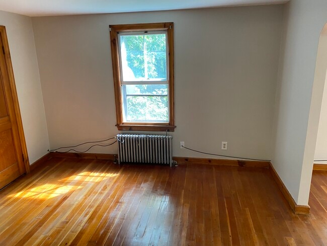 Dining room - 412 Charlton St