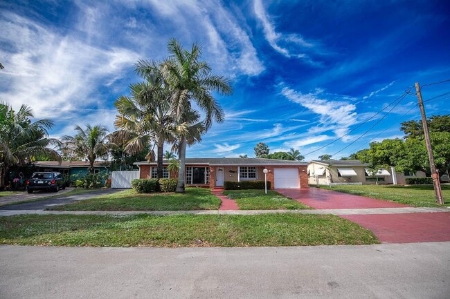 Photo - 1501 SW 57th Ave House