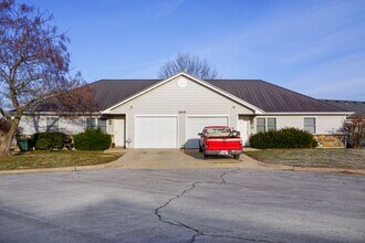 Building Photo - 1905 Del Mar Ct