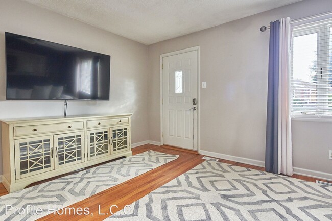 Building Photo - 2 br, 1 bath House - 5669 Marquette