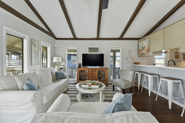 Foto del edificio - 16603 Jamaica Cove Rd