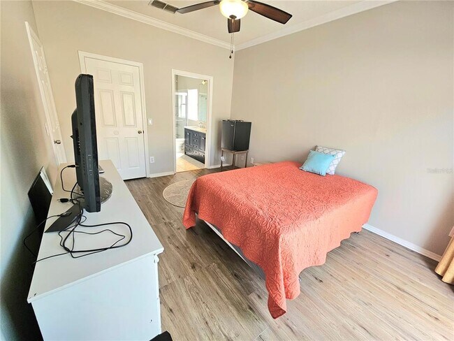 Foto del edificio - 1920 Meadow Pond Way