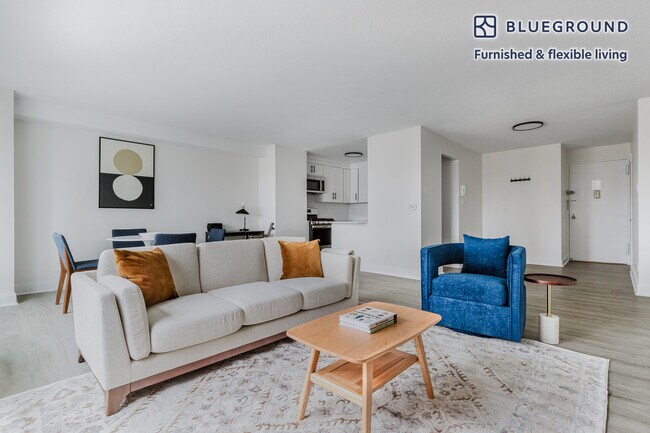 Foto del edificio - 30 Waterside Plaza