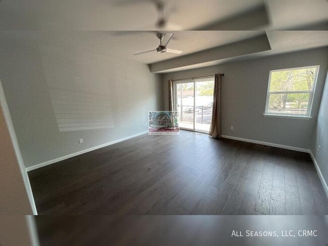 Photo - 16 E St Elmo Ave House