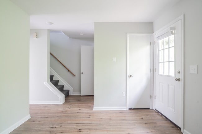 Foto del edificio - Fully Remodeled 3 Bedroom Town Home!