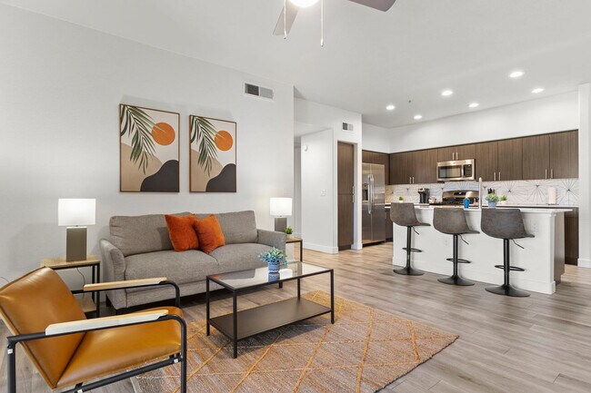 Building Photo - 9450 W Cabela Dr