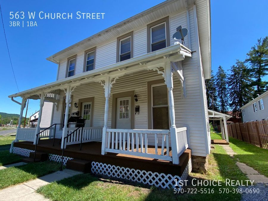 Primary Photo - Large 3 bedroom house for rent!