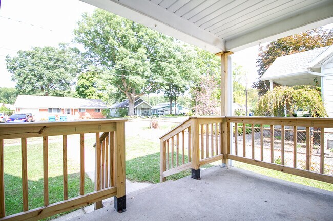 Foto del edificio - 5007 Arbor Way