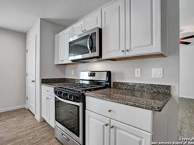 Foto del edificio - 10230 Relic Oaks