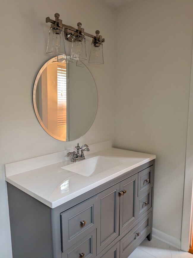 Baño principal - 7300 Park Rd