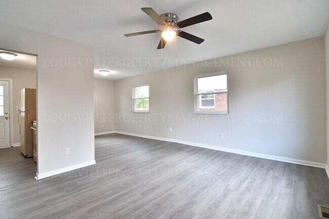 Building Photo - 4905 Garden Green Way