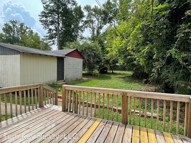 Building Photo - 127 Brookwood Rd W