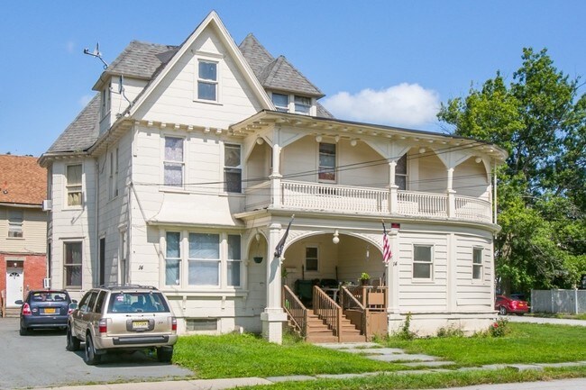 Building Photo - 14 Ferguson Ave