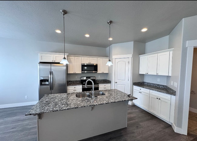 Building Photo - 14541 Juniper Shade Dr