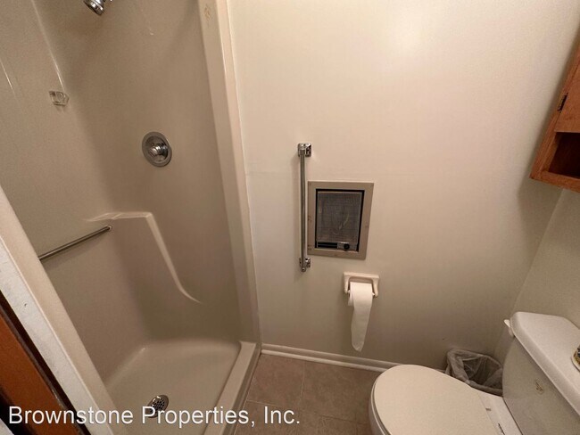 Building Photo - 3 br, 2 bath House - 106 Ivy Lea Drive