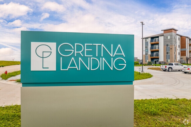Entrada a la propiedad de Gretna Landing - Gretna Landing Apartments