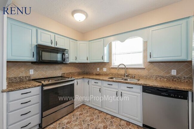 Foto del edificio - Now Available!