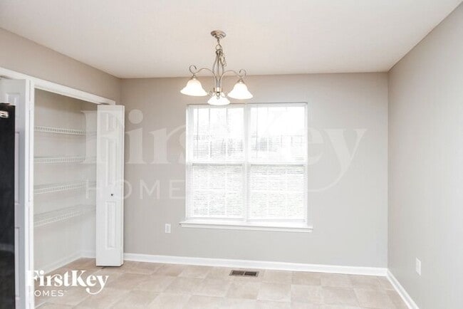 Foto del edificio - 309 Blue Springs Way