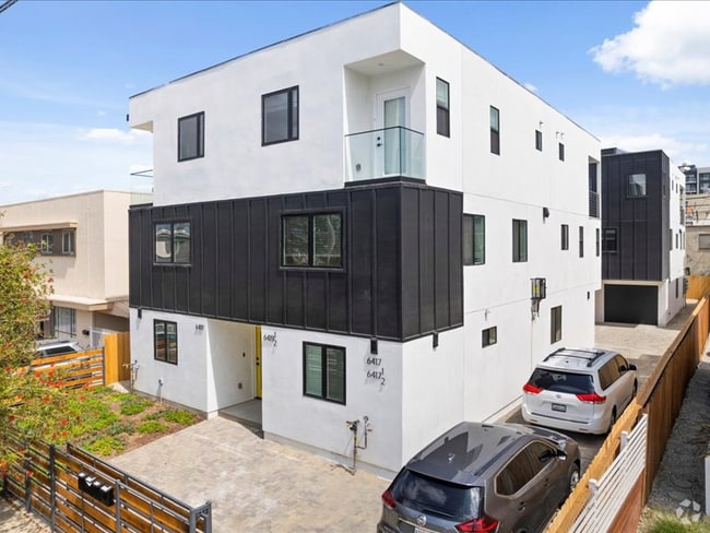 Building Photo - 6419 Lexington Ave