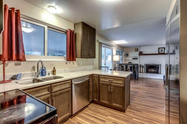 Building Photo - 7777 Umatilla St