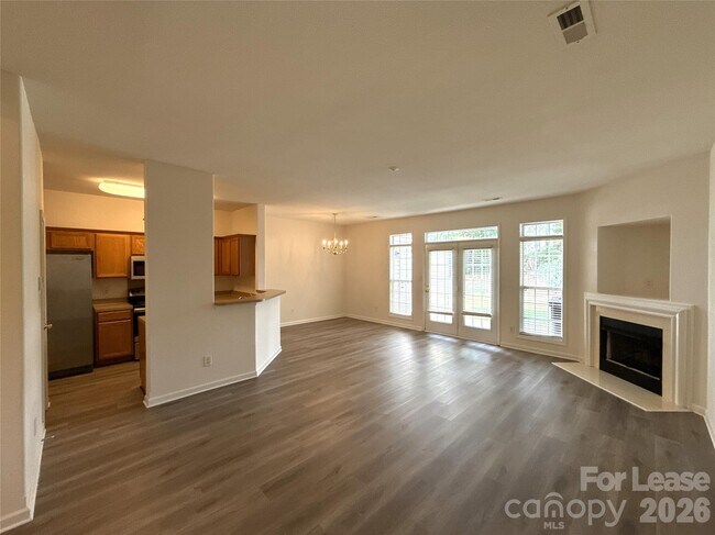 Foto del edificio - 4606 Kingsland Ct