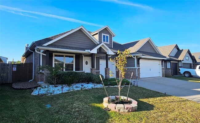 Building Photo - 9216 NW 90th St