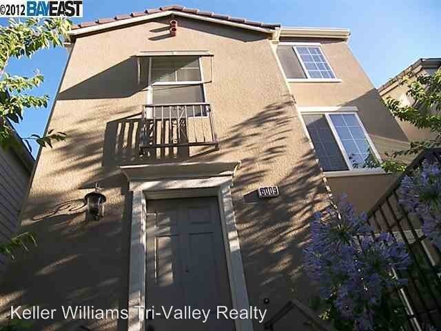 Building Photo - 3 br, 3.5 bath House - 6009 Hillbrook Place