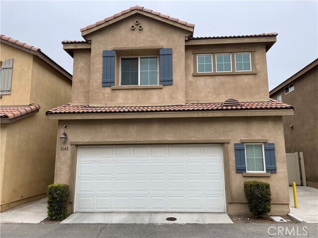 Building Photo - 2042 Mesquite Ln