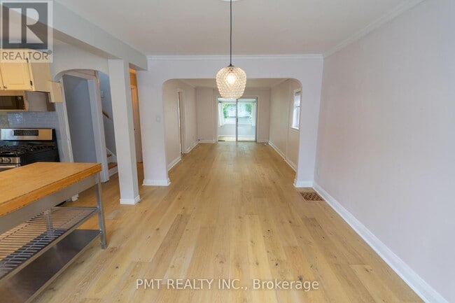 Photo du bâtiment - 15 Dalecrest Dr