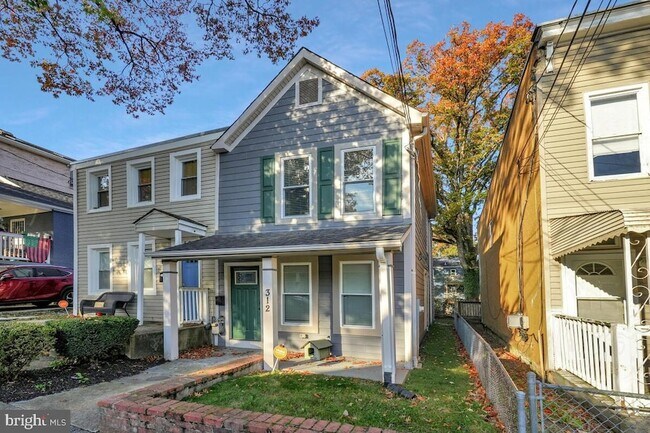 Foto del edificio - 312 57th St NE