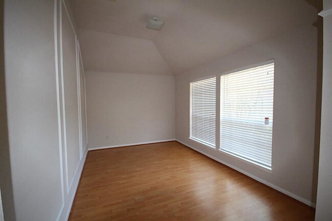 Foto del edificio - 1811 Kelliwood Trails Ct