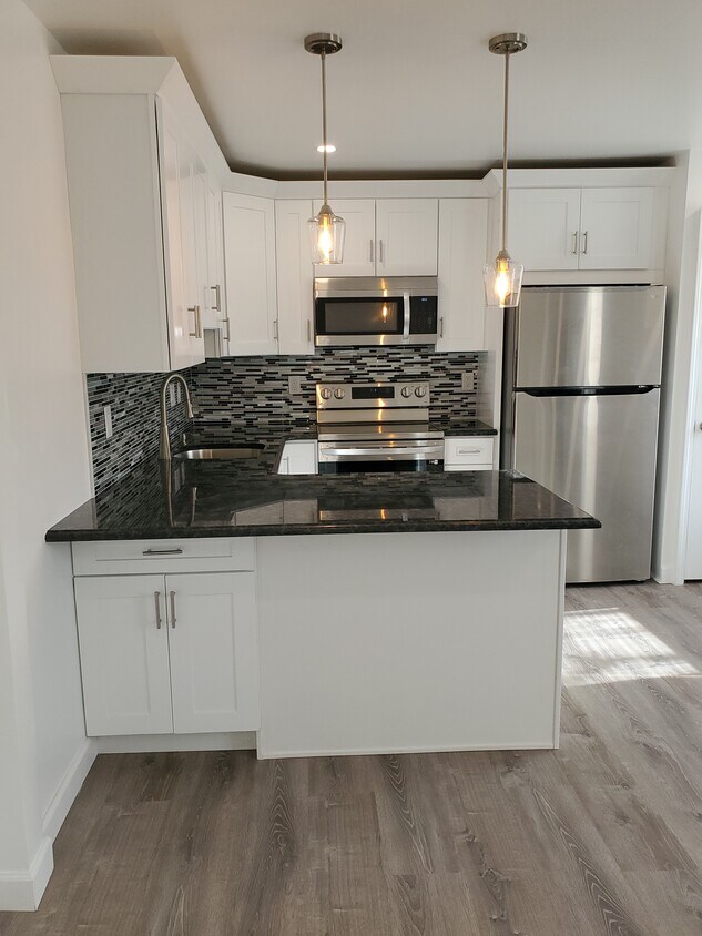 7 White Plains Ave, Elmsford, NY 10523 Townhome Rentals in Elmsford