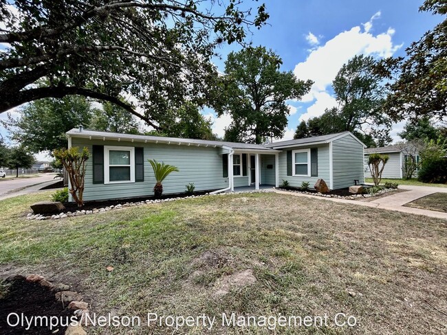 Building Photo - 2 br, 1 bath House - 1701 Nina Lee Ln
