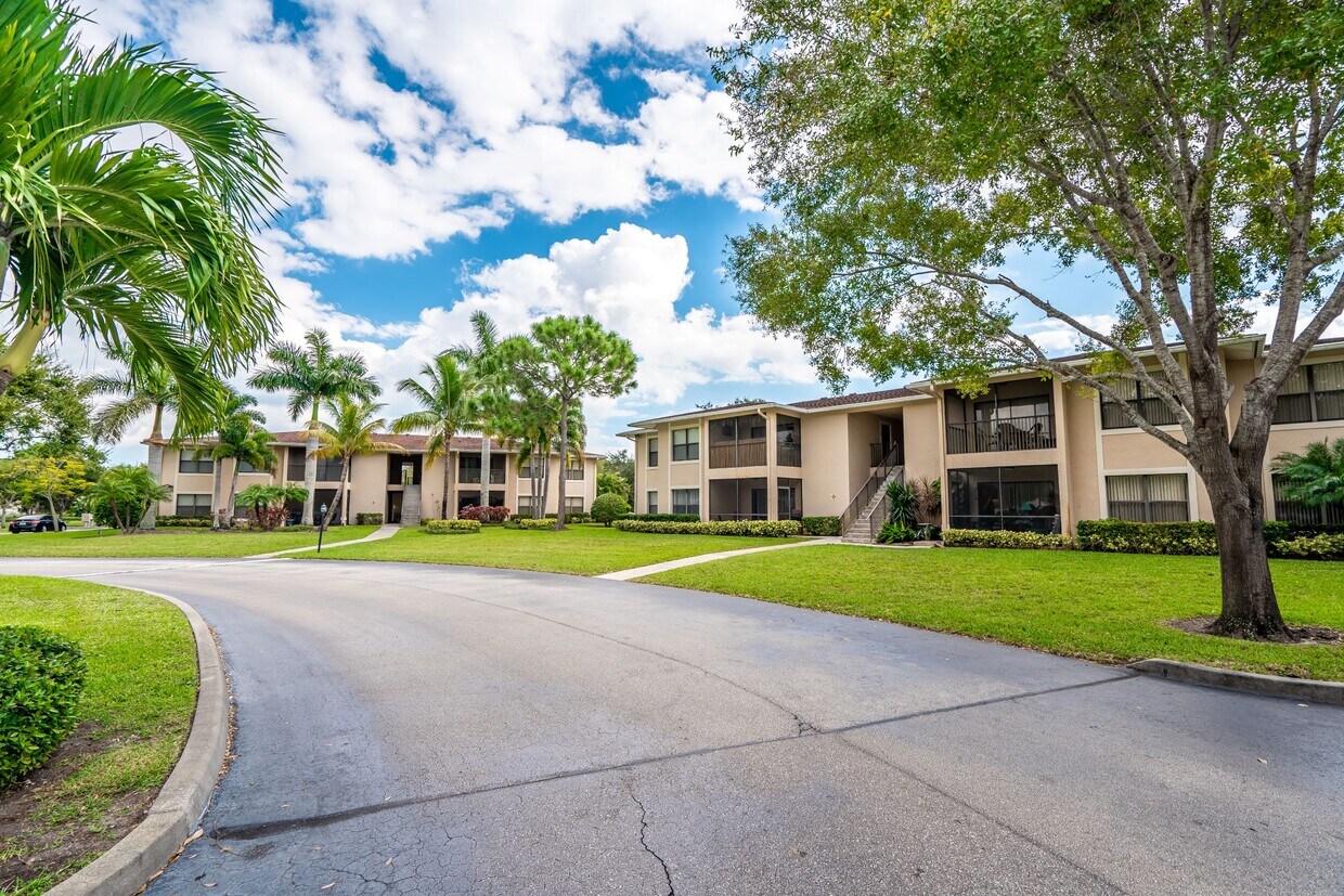 10X Harbour Palms Apartments in Port Saint Lucie, FL