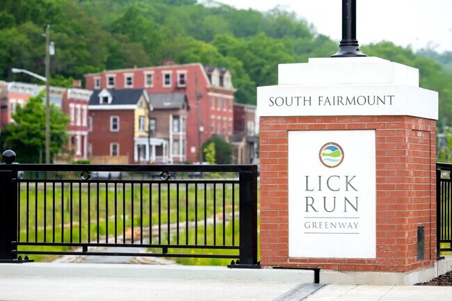 Foto del edificio - The Woods of Wyoming