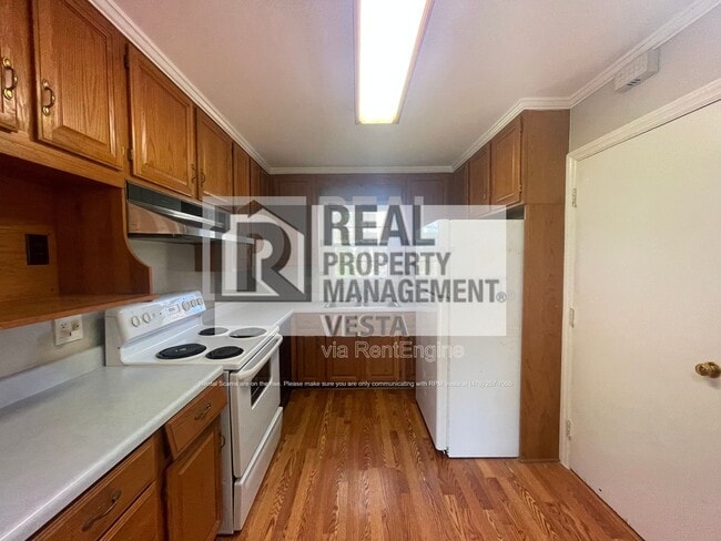 Building Photo - 4231 Laura Ann Pl