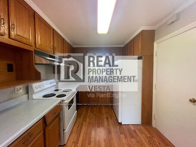 Foto del edificio - 4231 Laura Ann Pl