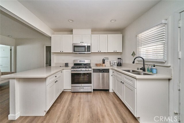 Foto del edificio - 8734 Ramsgate Ave