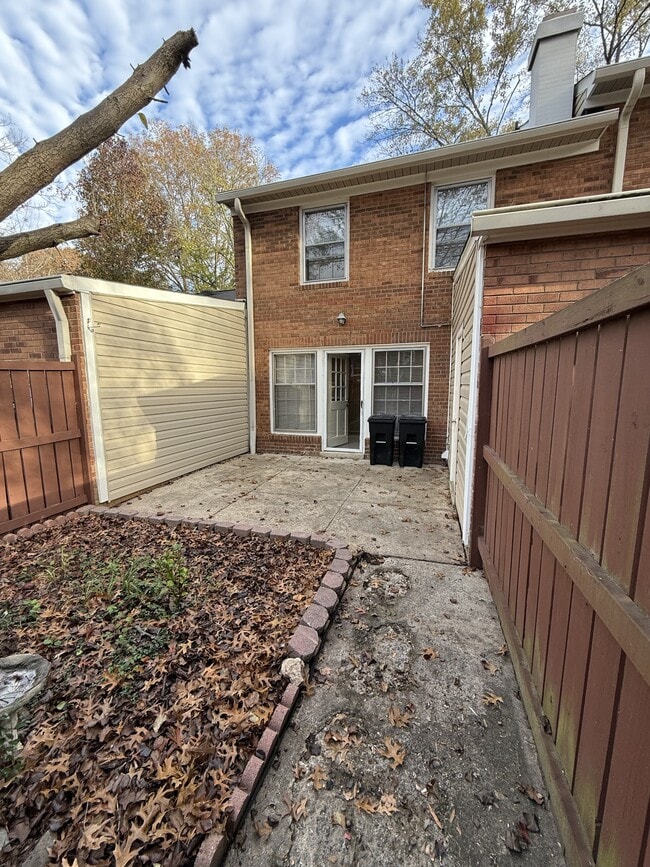 Photo - 3990 Valley Ct (Winston-Salem, NC) Townhome