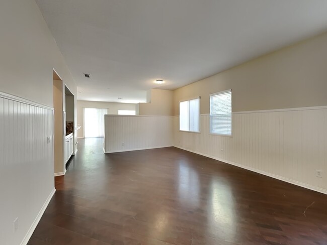 Building Photo - 28315 Hidden Hills Dr