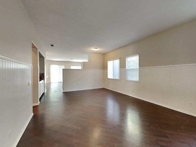 Foto del edificio - 28315 Hidden Hills Dr