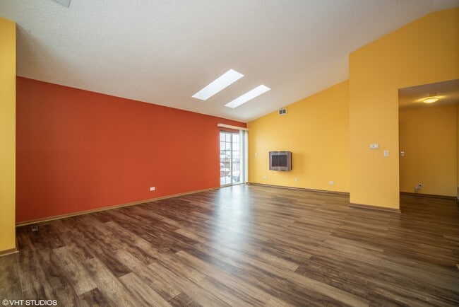 Building Photo - 350 W Happfield Dr