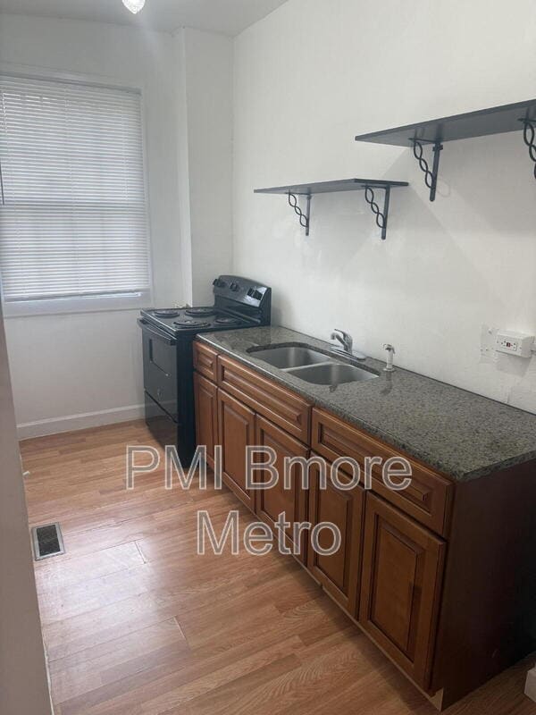 Building Photo - 2679 Wilkens Ave
