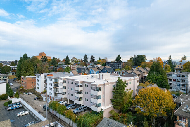 Building Photo - Seattle View Apartments