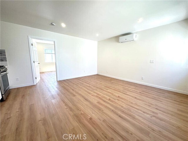 Foto del edificio - 1752 W 245th St