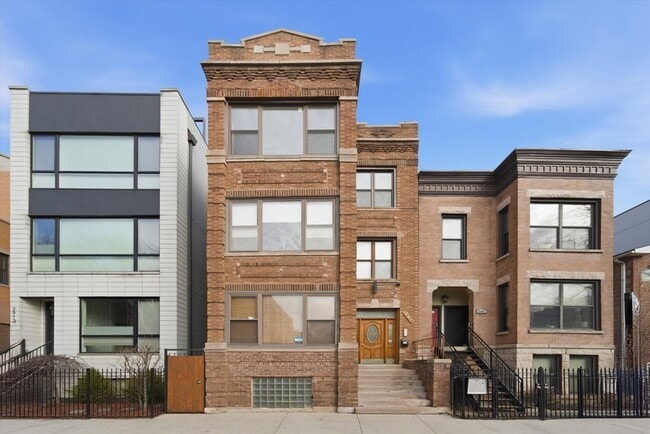 Building Photo - 2908 W Palmer St