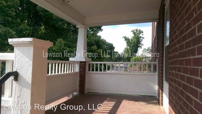 Building Photo - 2149 Denniston Ave SW