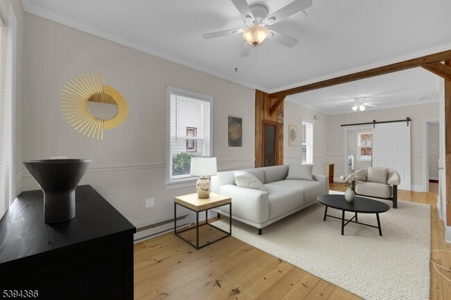 Foto del edificio - 16 Schooleys Mountain Rd