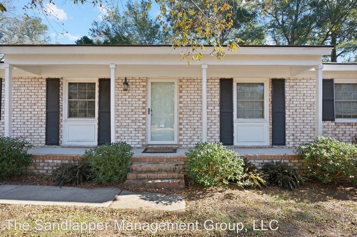 Foto principal - 3 br, 2 bath House - 628 Highwood Circle